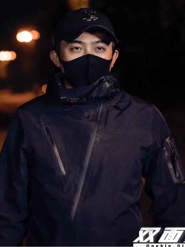 Anh Hùng Hai Mặt 双面豪雄