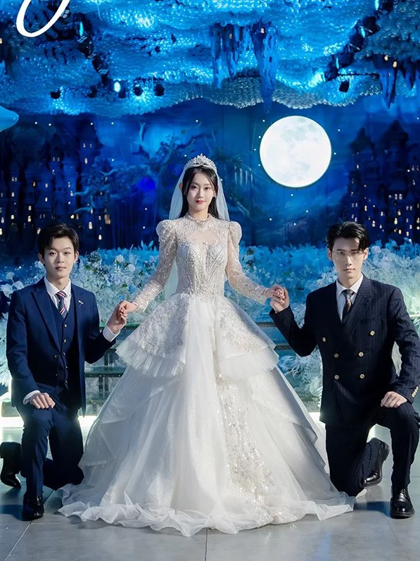 Tiểu Thư Giả Trở Thành Người Được Yêu Mến Toàn Cầu 假千金成为全球团宠